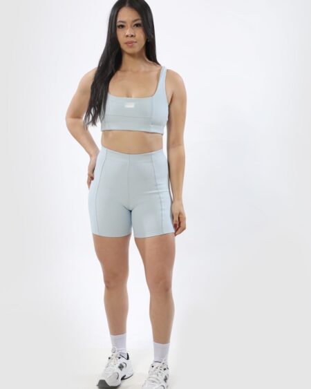 Top Light Blue